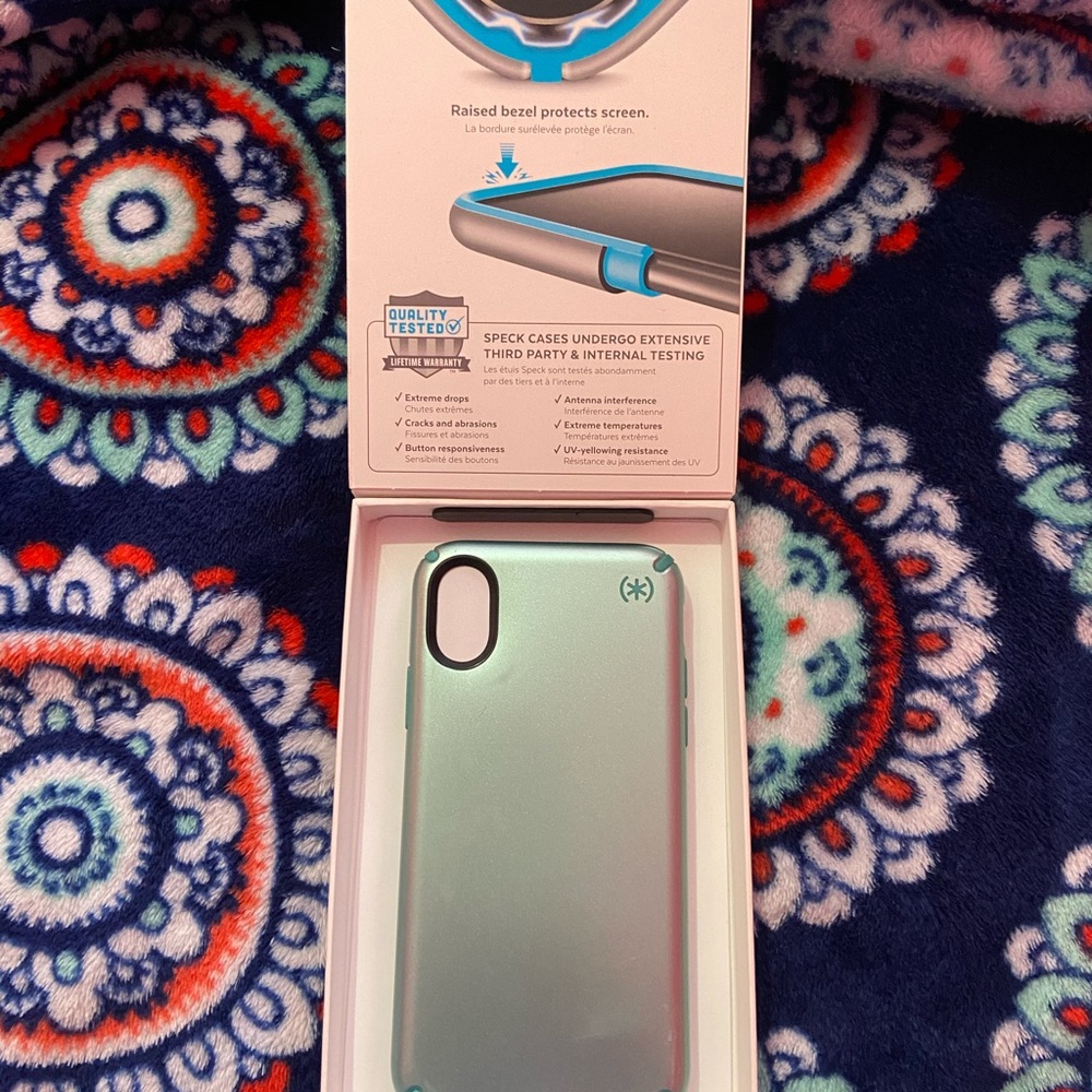 Phone case - Picture 4 of 5